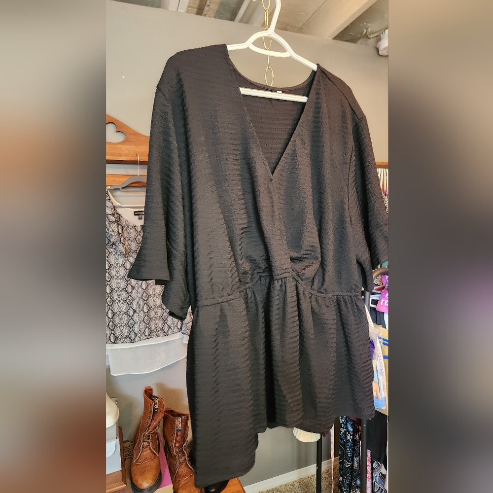 Black Wrap look top